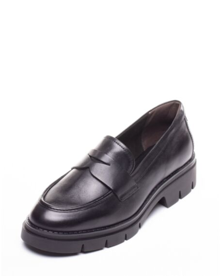 Tamaris Slēgtas kurpes